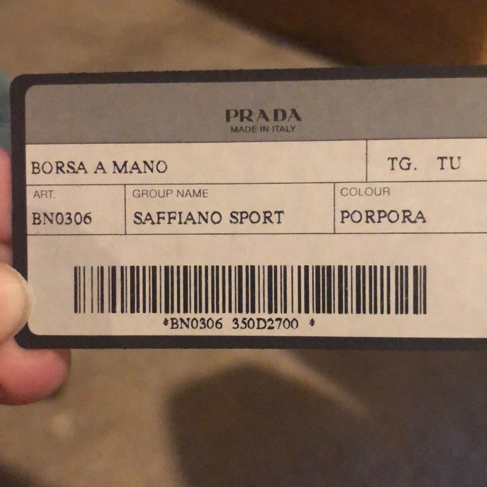 Prada - Picture 8 of 11